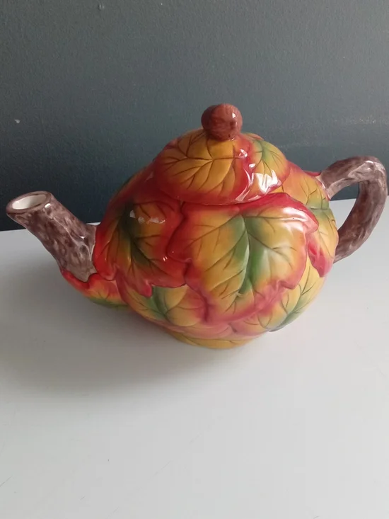 Autumn Leaf Ceramic Teapot - Multicolor Leaf Design - Picture 2 of 6